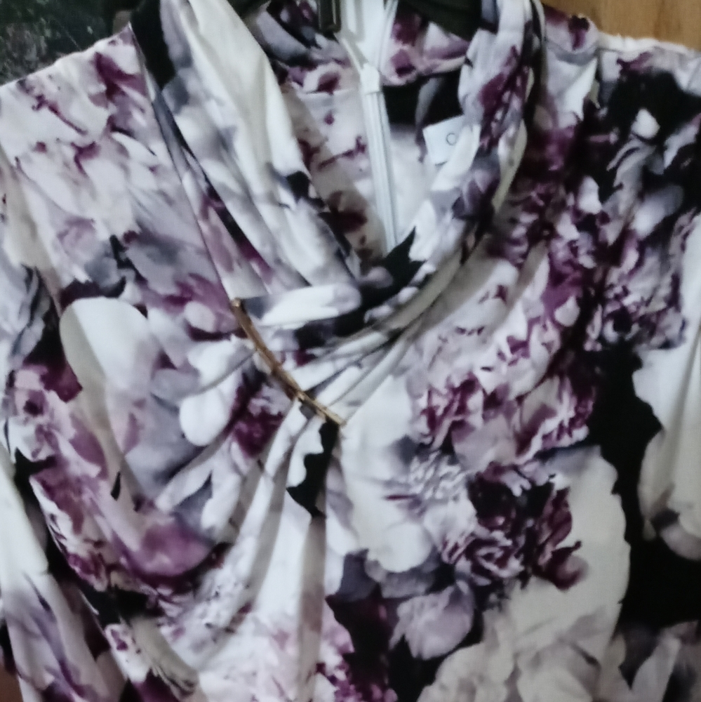 Calvin Klein sleevless blouse